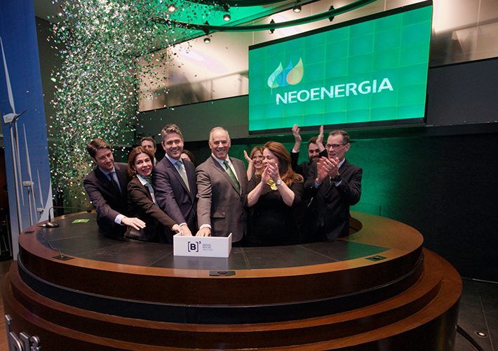 Foto Neoenergia, filial de Iberdrola, debuta en la Bolsa de São Paulo con la mayor colocación del sector energético brasileño desde el año 2000.